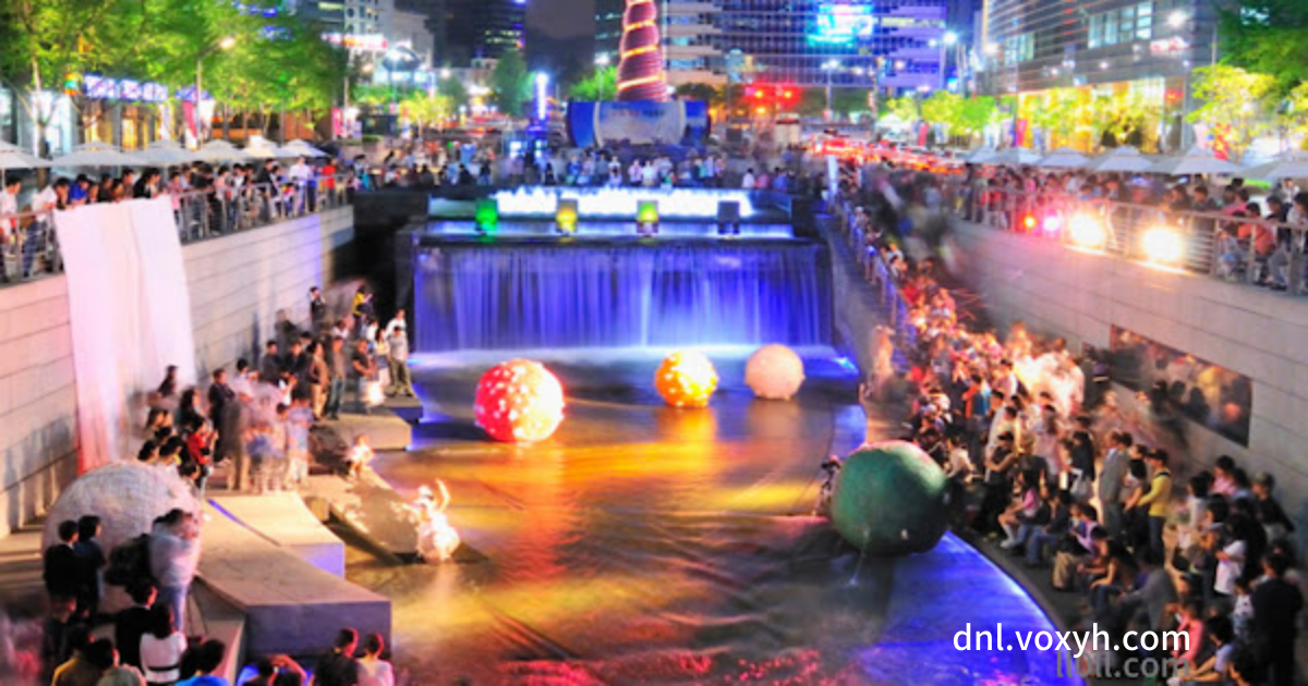 청계천(Cheonggyecheon)