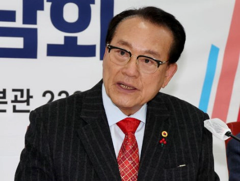 이준석 지하철 무임승차 폐지 폐륜아 논란 | 김호일 노인회장 프로필 나이 고향