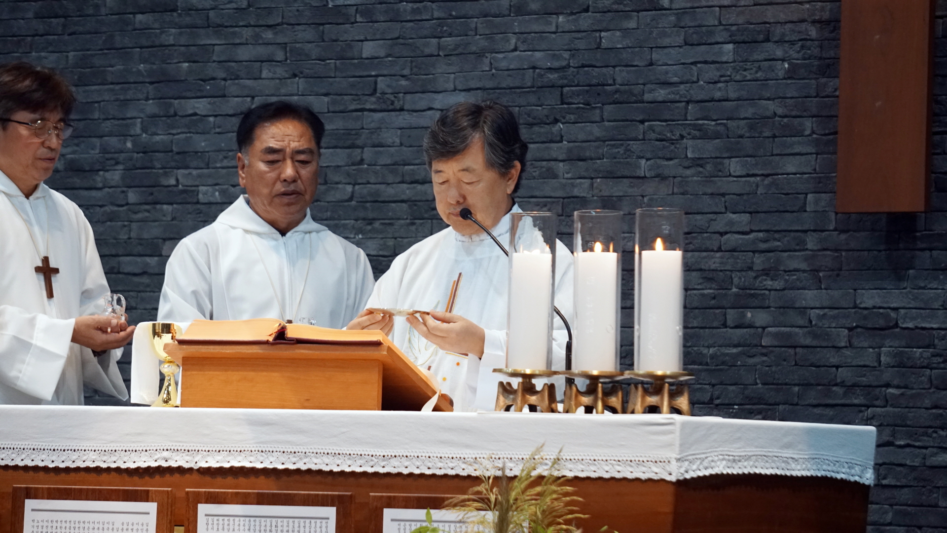 img.jpg?credential=yqXZFxpELC7KVnFOS48yl