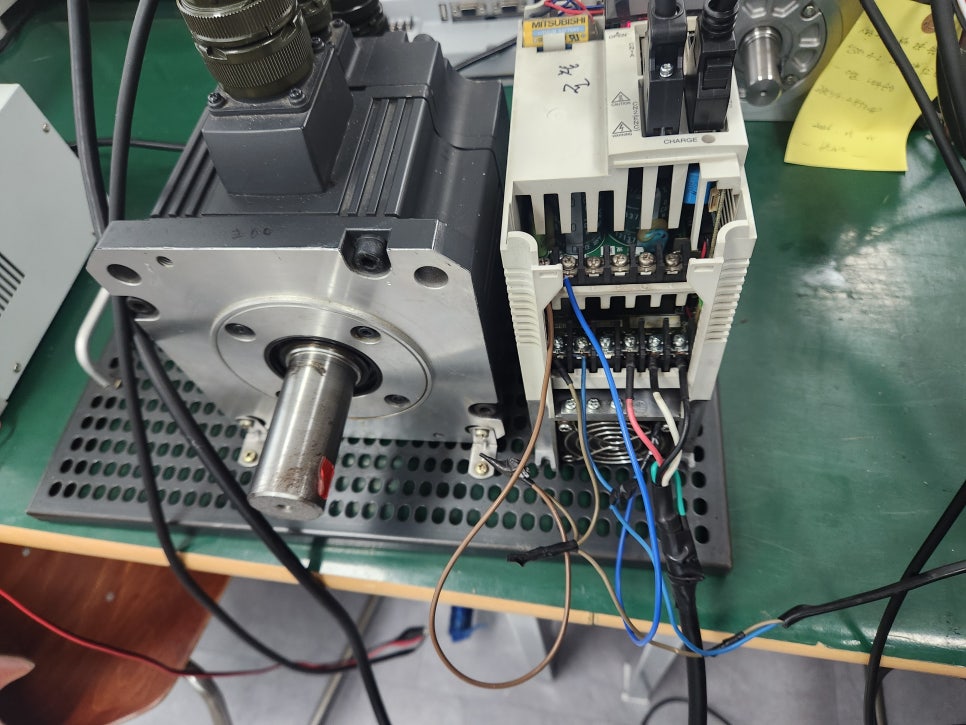미쓰비시(MITSUBISHI) 서보드라이버 MR-J2S- 10B 20B 40B 60B 70B 100B 200B 350B 500B 700B 11KB 알람 발생 수리 완료