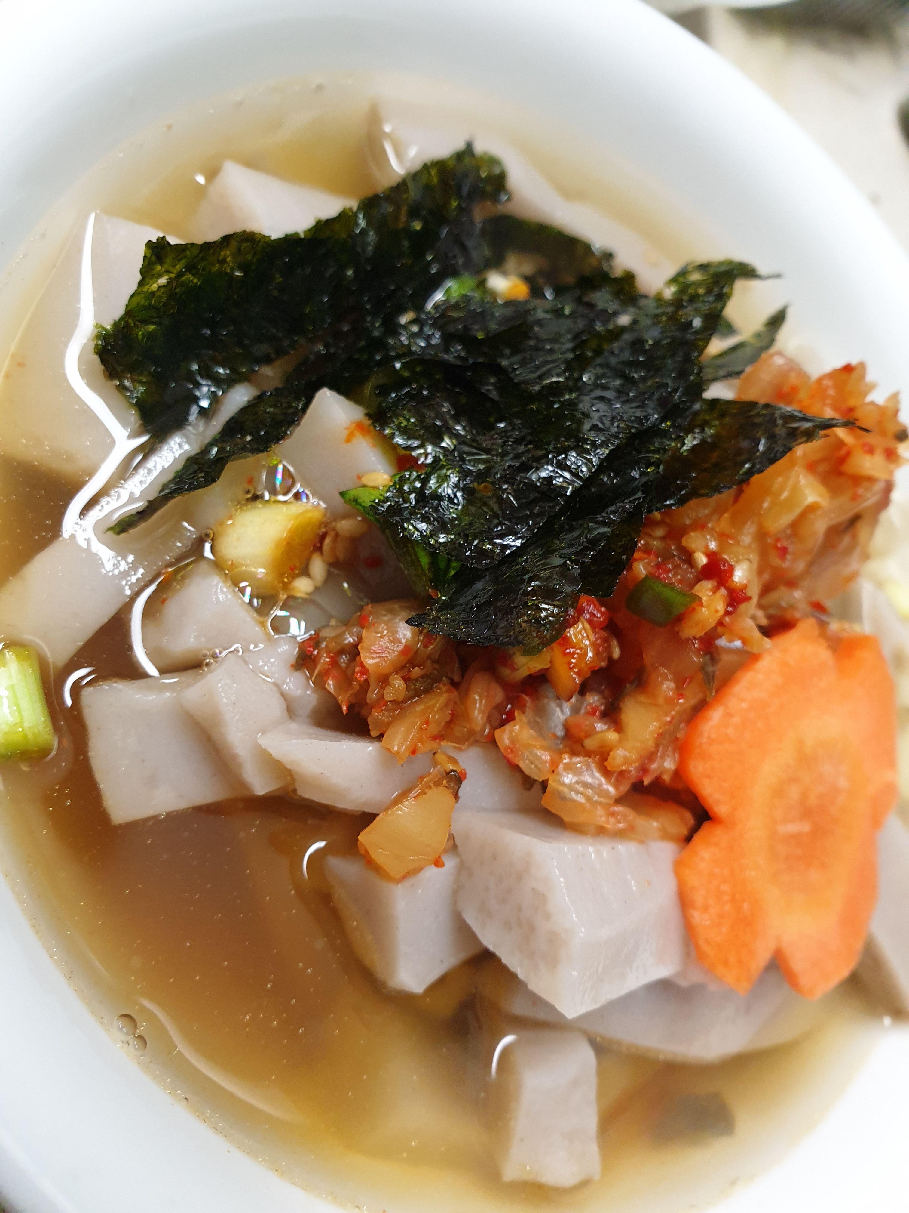 완성된 메밀묵사발