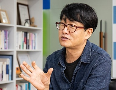 이우영 작가 프로필