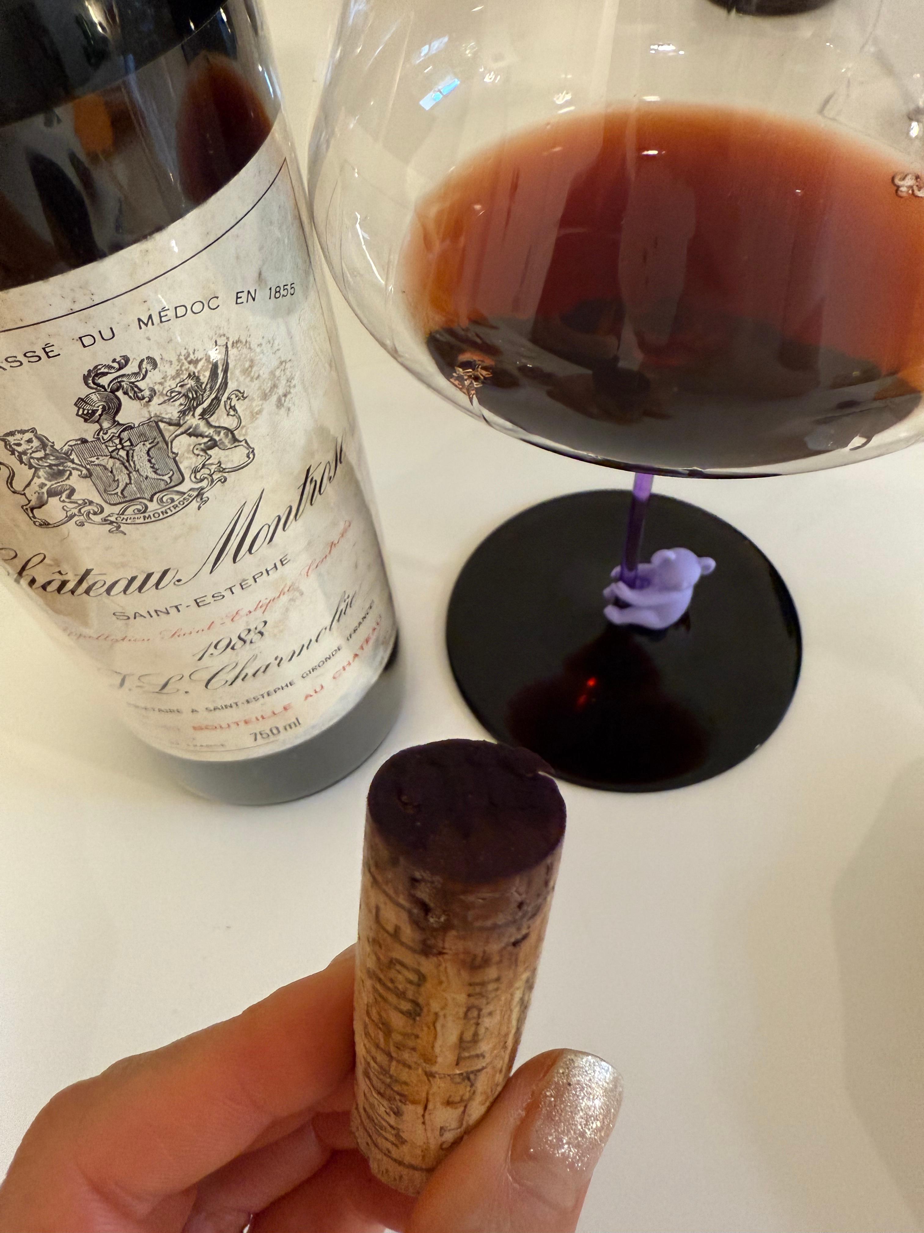 Château Montrose 1983, Saint-Estèphe, Bordeaux, France๏ฝ์คํ ๋ชฝ๋ก์ฆ 1983