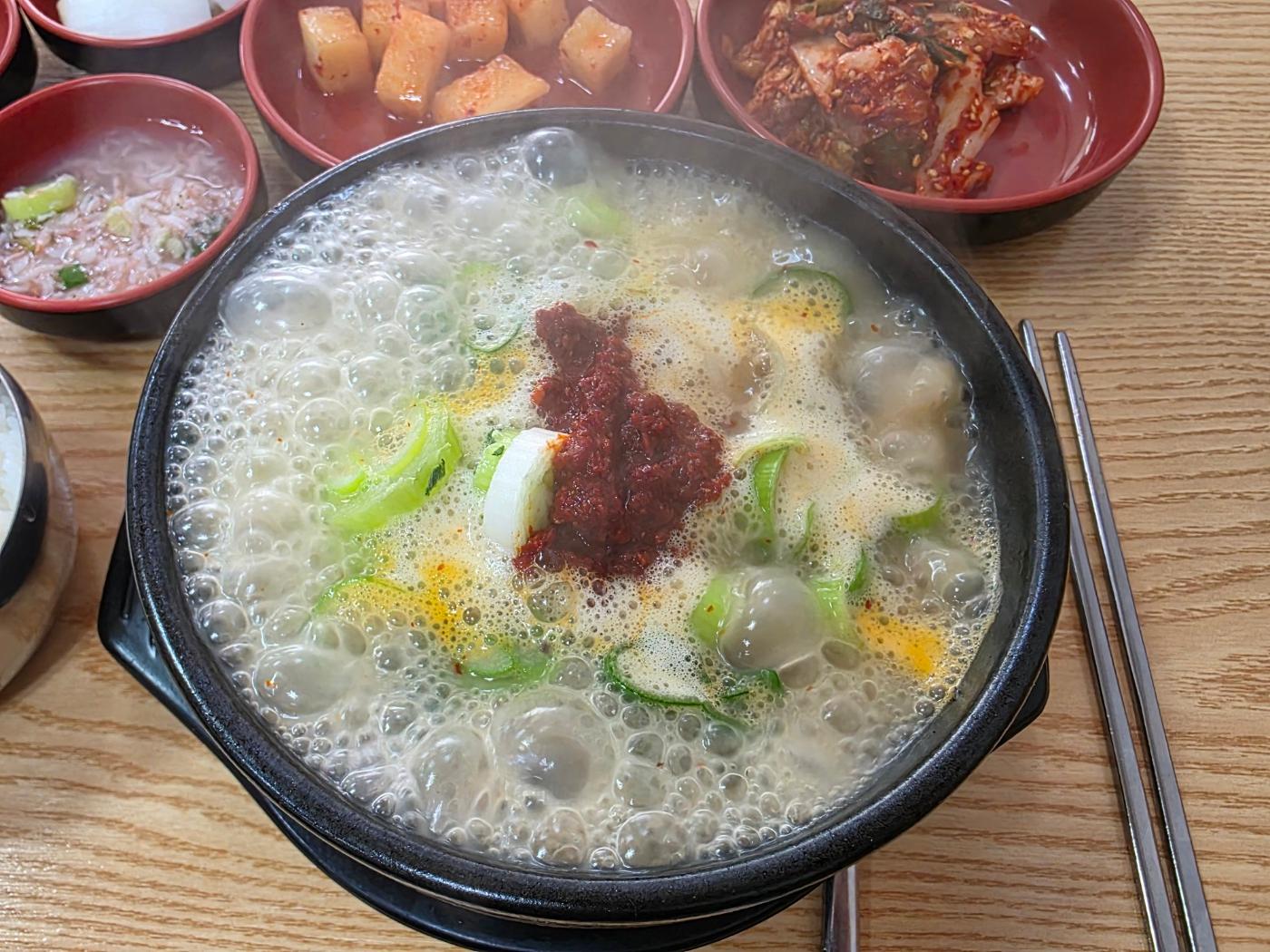 포천순대국 뚝배기