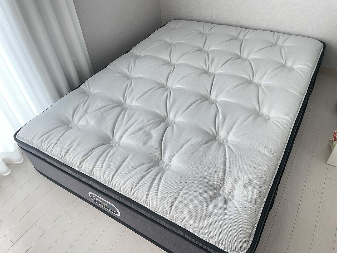 호텔느낌 그대로 시몬스침대 진짜 후기1