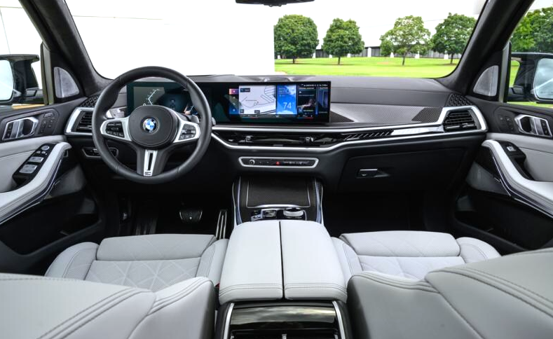 bmw X7 M60i xDrive
