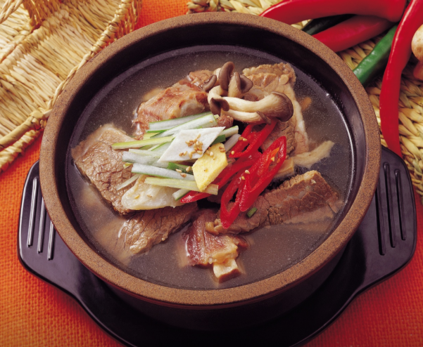 생생정보 가수 김수찬의 단골 밥집 돼지왕갈비 맛집 부천 24시 경희궁 정보