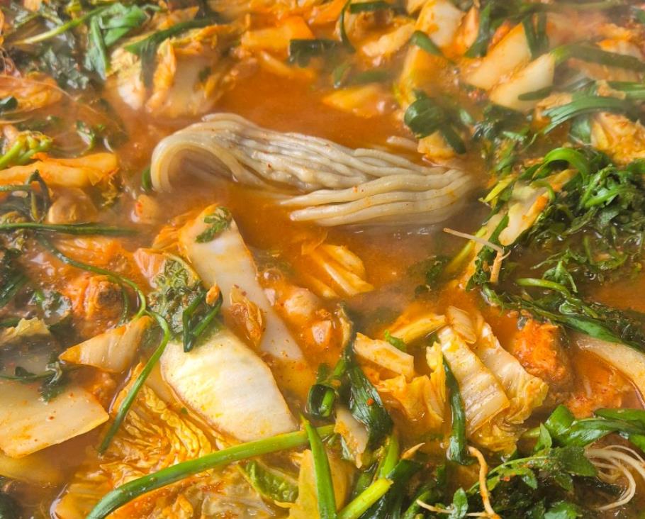 냉이가 올라간 생방송투데이 물닭갈비한상