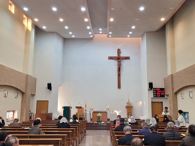 상주 개운동성당 성전