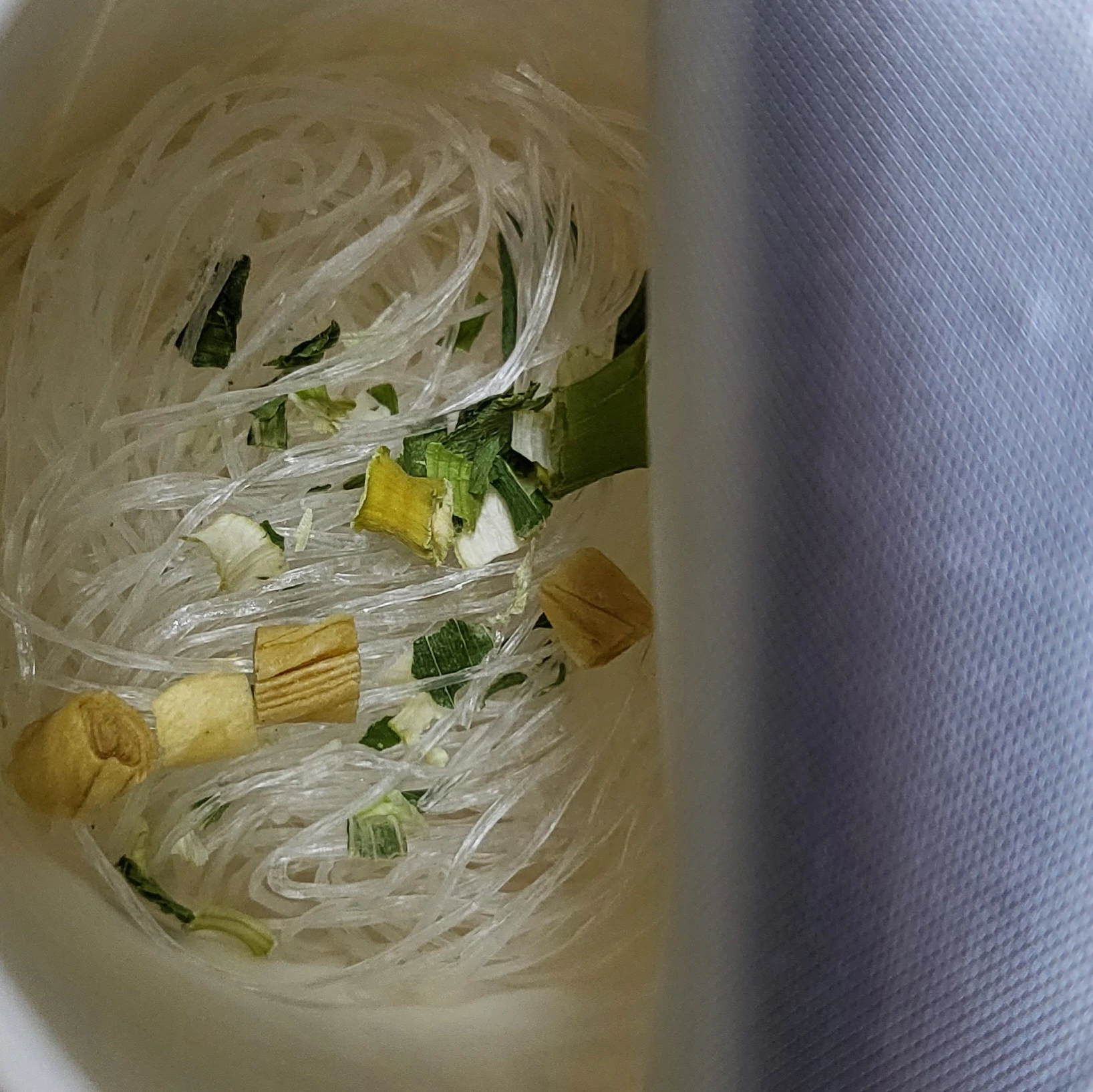 컵누들 마라탕 건더기 스프 추가