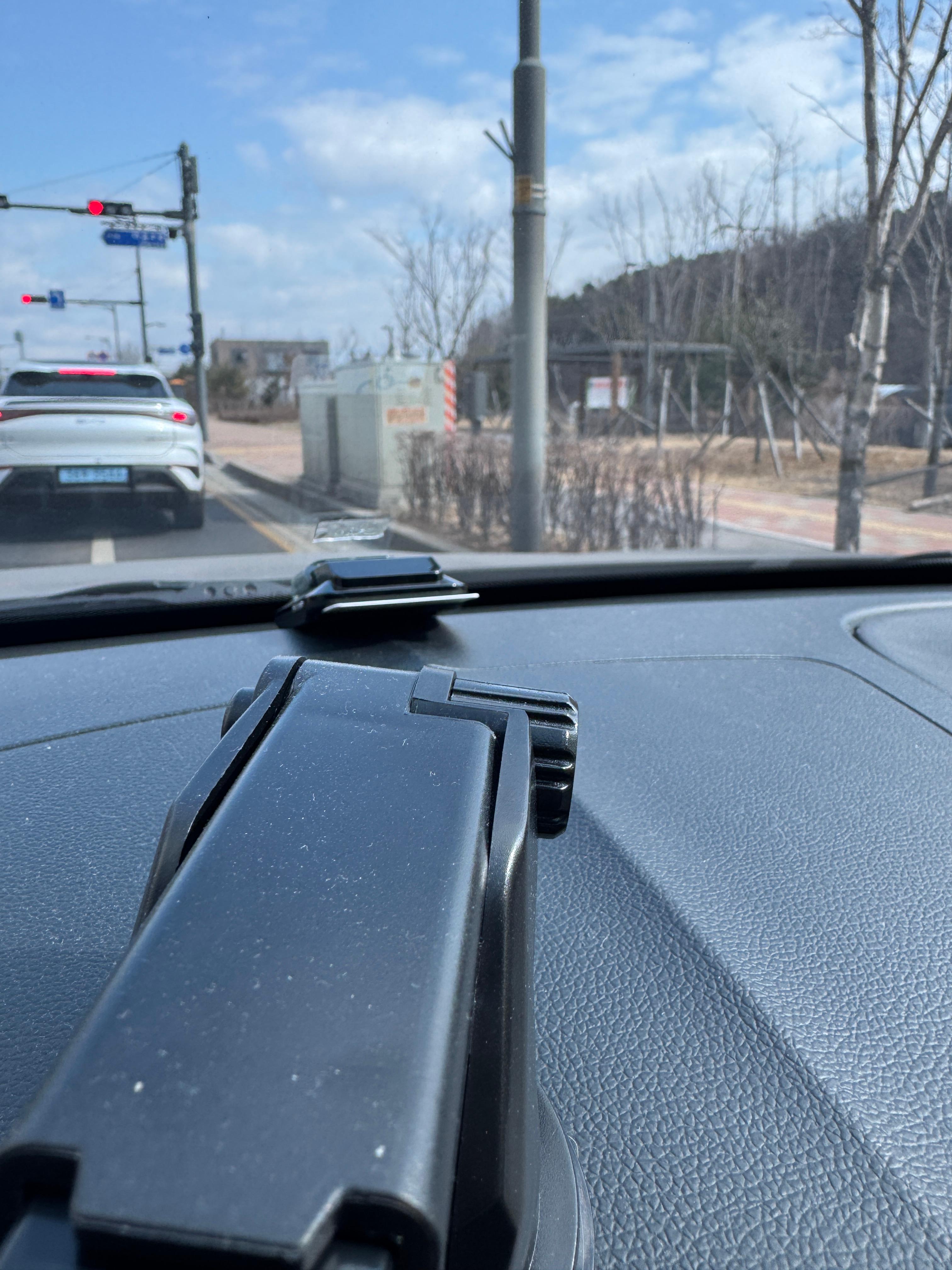 오늘도 떨리는 운전길의 모습을 담은 사진