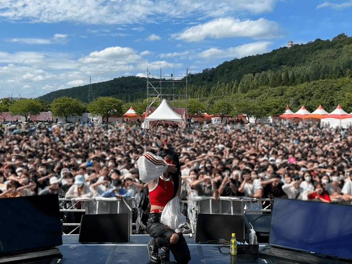 2023 썸데이 페스티벌 공연의 한 장면