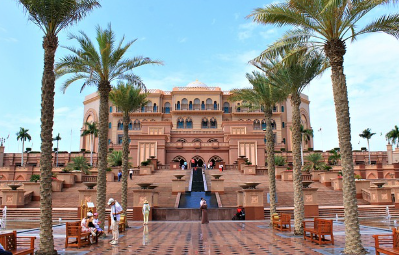 호텔 예약 시스템 및 운영 전략