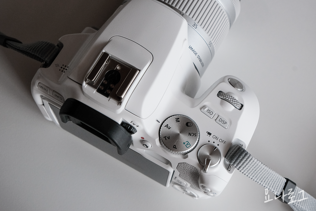 캐논 캐논카메라 카메라추천 캐논카메라추천 브이로그 브이로그용카메라 브이로그카메라 브이로그카메라추천 여자카메라추천 200d 200d2 200dll 캐논200d 캐논200d2 eos200d2 캐논200dll 여행카메라 여행카메라추천 컴팩트카메라 작은카메라 대학생선물 직장인선물 여자친구선물 카메라 캐논dslr