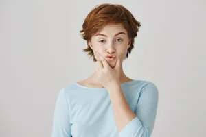 팔자주름-없애는-방법