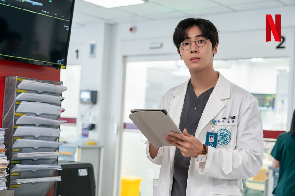 출처 : 넷플릭스 페이스북