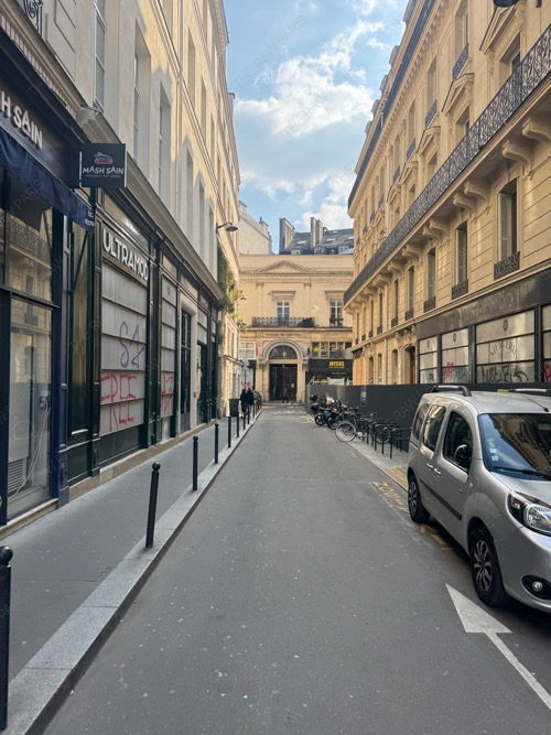 엄마한테 보내줄 날 좋은 파리사진이에오.