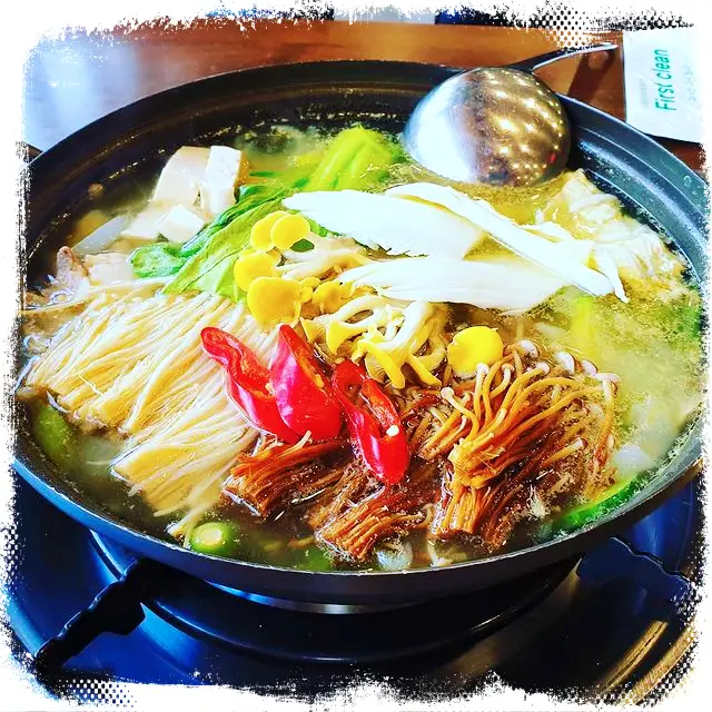 전설의 맛 26첩 젓갈 한정식, 인생 보양식 버섯 수육 전골 인천 강화도 맛집 추천