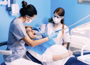 잇몸이 자주 붓는 이유