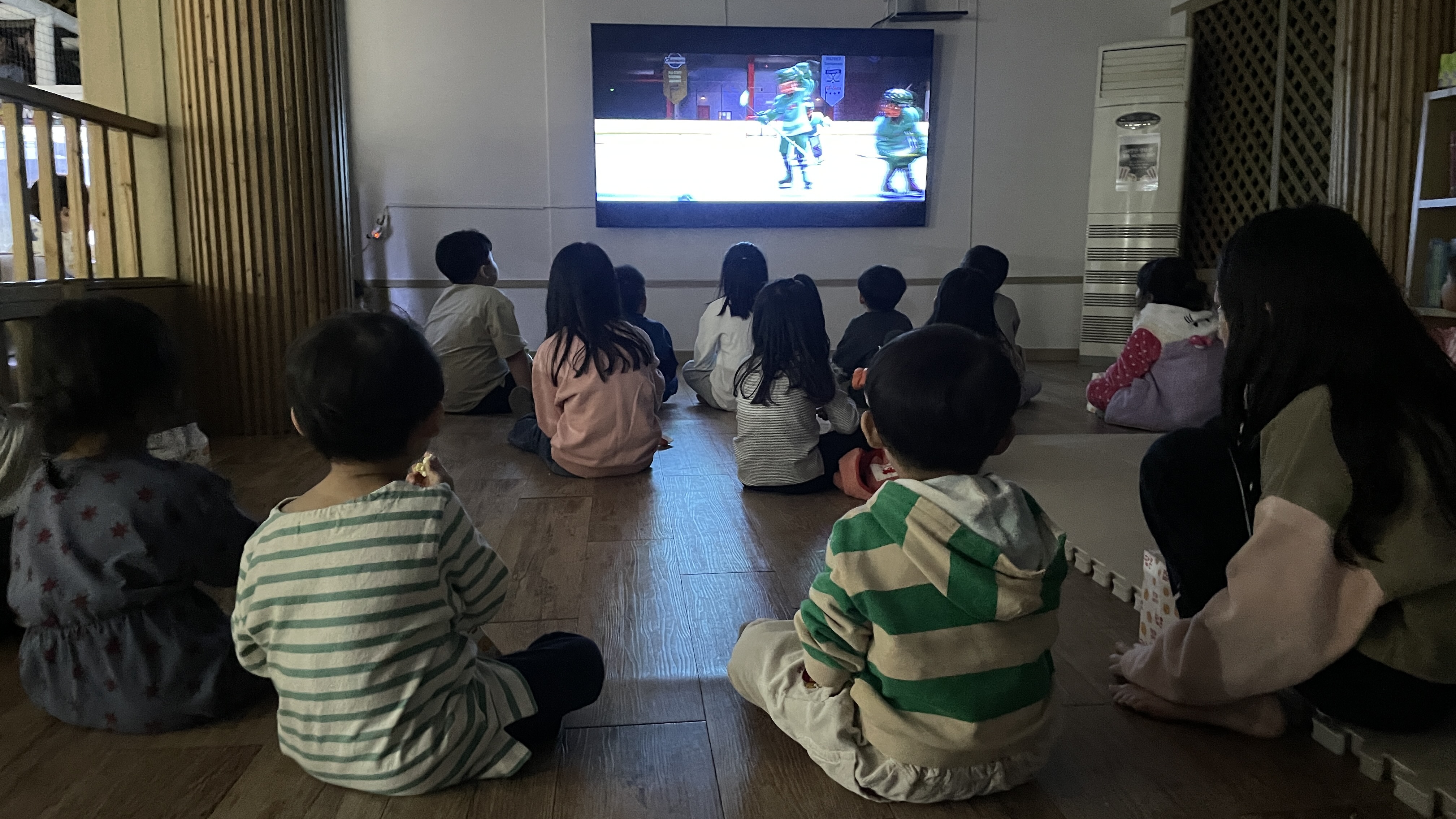 더열린캠핑장 영화상영