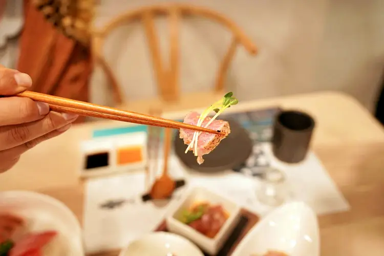 통영 욕지도 생참치회, 해체 후 곧장 발송 대뱃살 배꼽살 등살 부위 별 포장 파는 곳 전국 택배 참다랑어 참치 양식 양식장 소개 오늘방송 정보