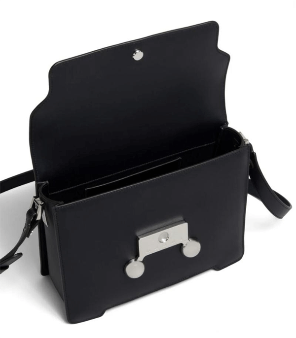 사랑은 외나무다리에서 6회 정유미 가방