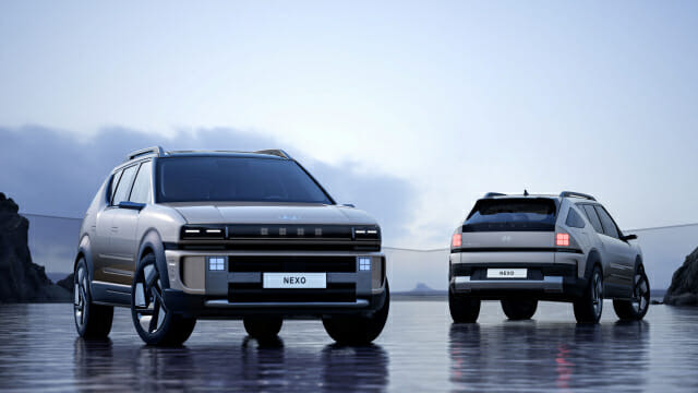 신차 선보인 현대차에 몰린 취재진