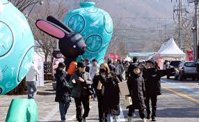 강진청자 축제 기본일정과 프로그램 소개 및 무대공연(홍진영 장민호 문희옥 서지오 양지원 등 출연)