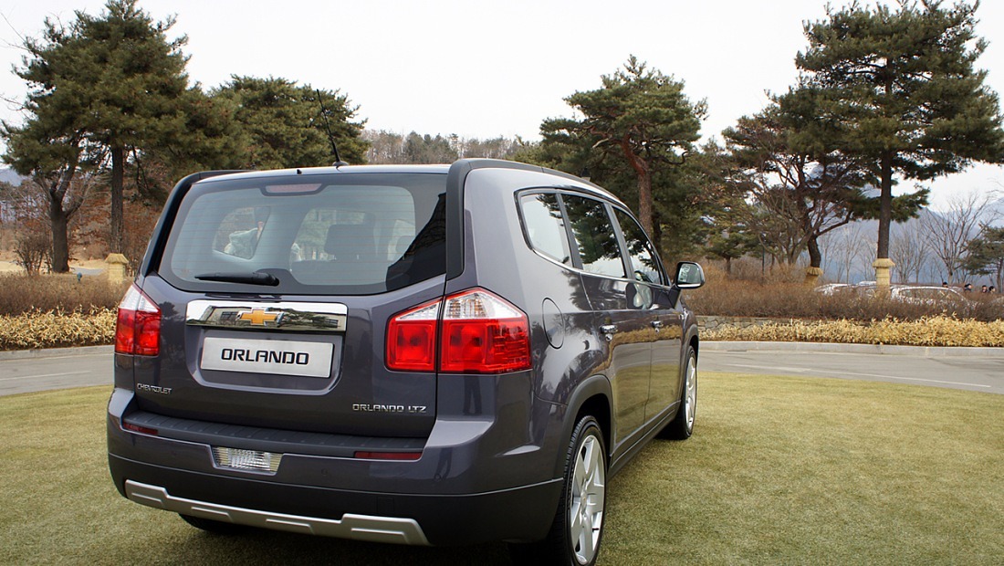 쉐보레 올란도 2018년형 후면 사진 출처 다음자동차