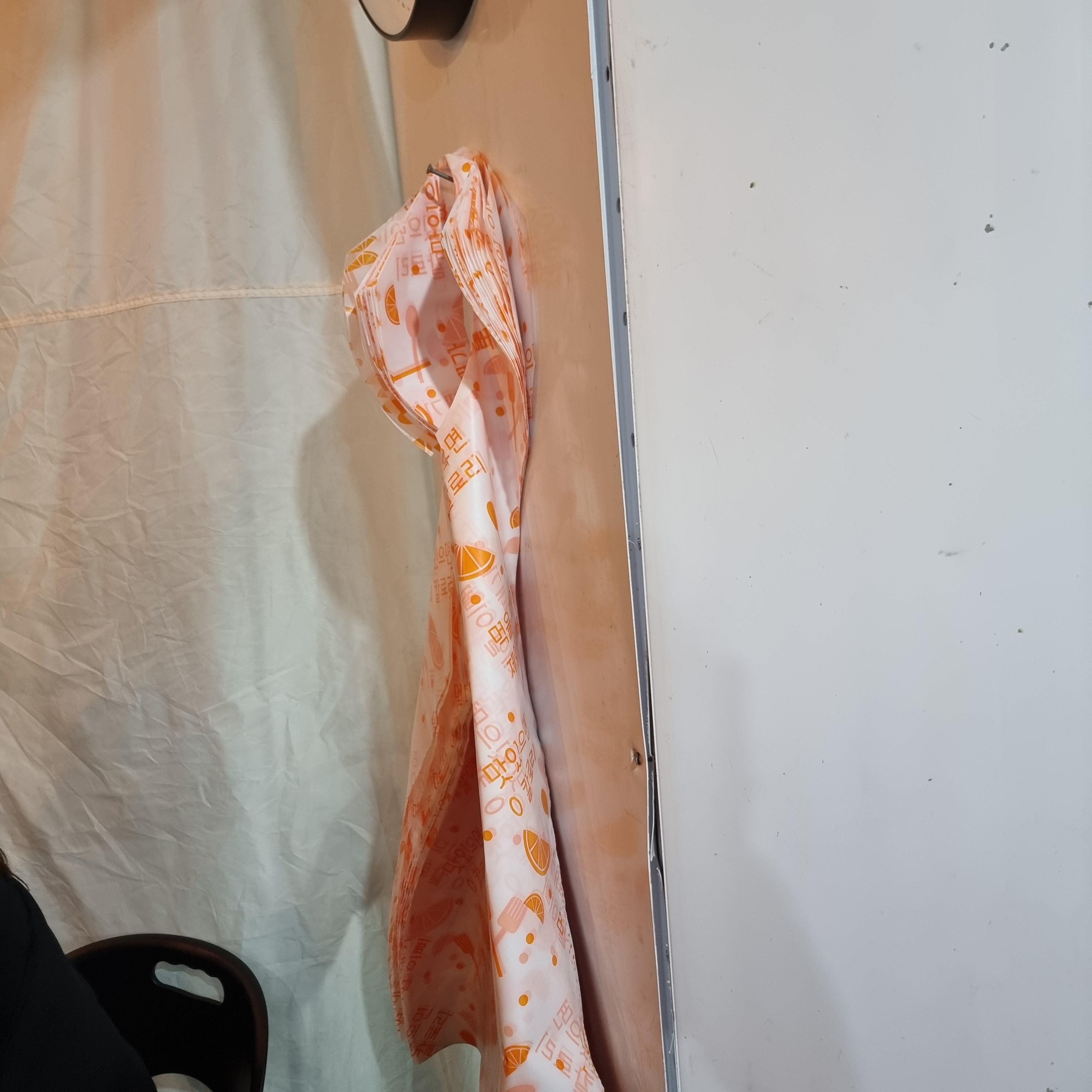 사이드음식과 식사시 필요한 물품들