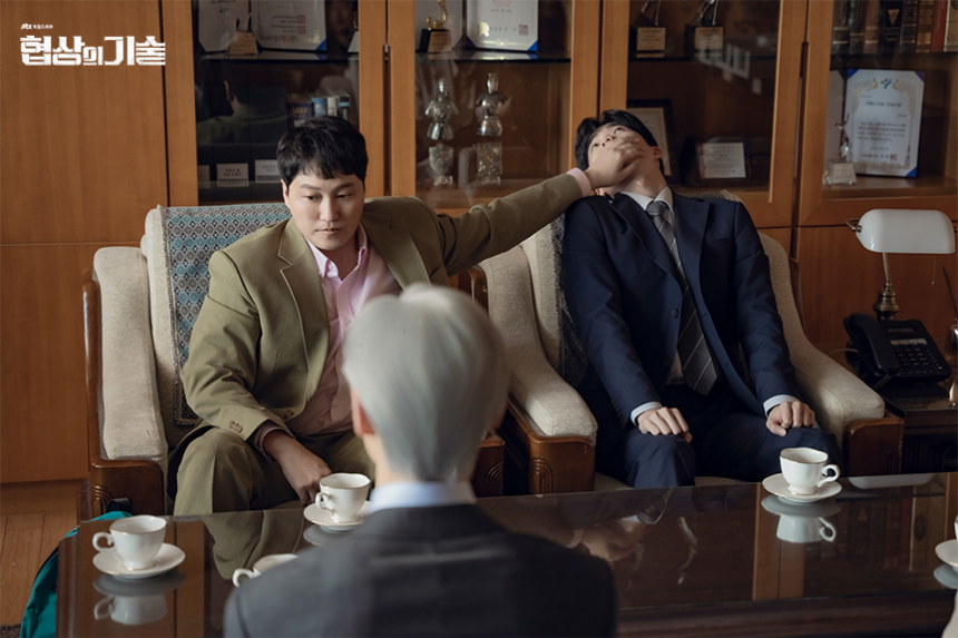 JTBC 토일드라마 &amp;#39;협상의 기술&amp;#39; 8화 하이라이트 분석 &ndash; 다도리조트 매각 향방은