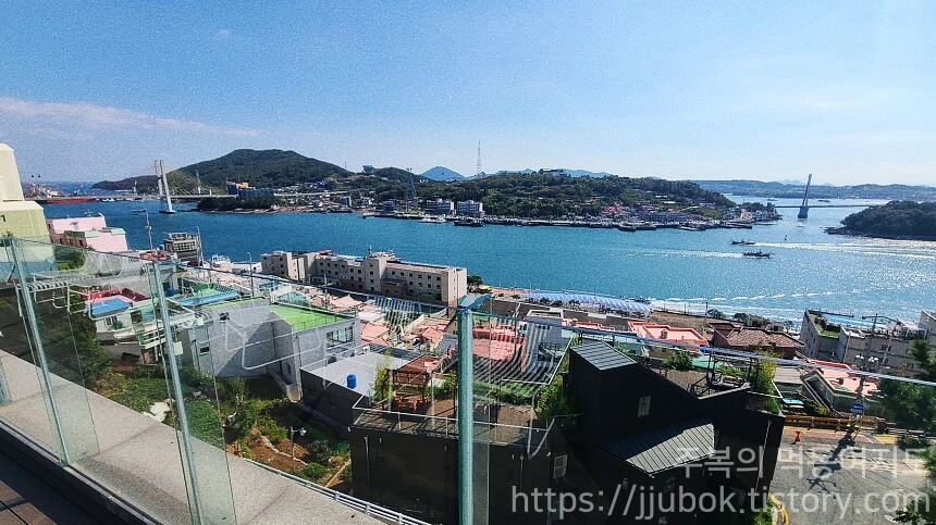 낭만카페-루프탑-오션뷰