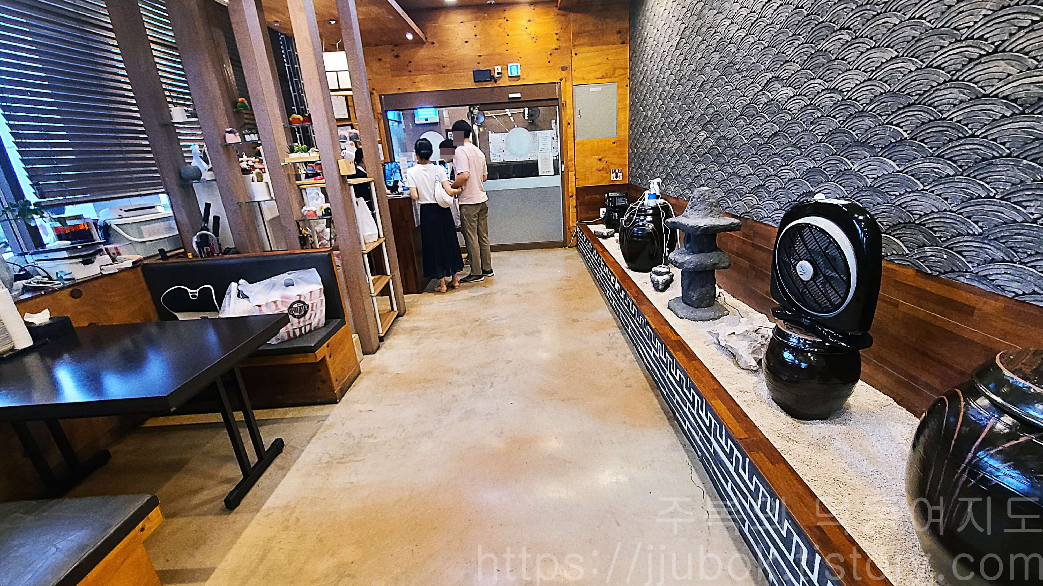 경복궁삼계탕-송도점-내부