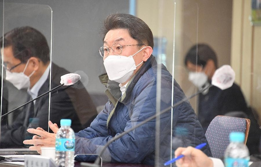 이억원 차관 프로필