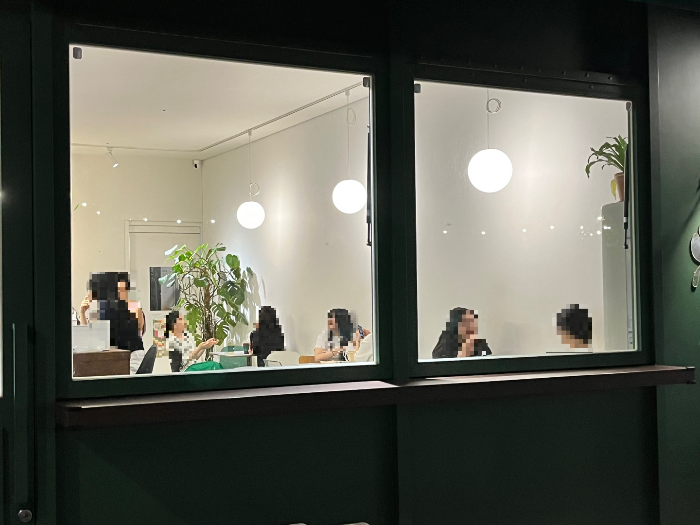 밝은 내부 모습