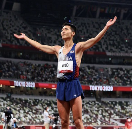 우상혁 단점 장점으로 변화시켜 최정상 선수로 성장한 비결_2020년 도쿄 올림픽