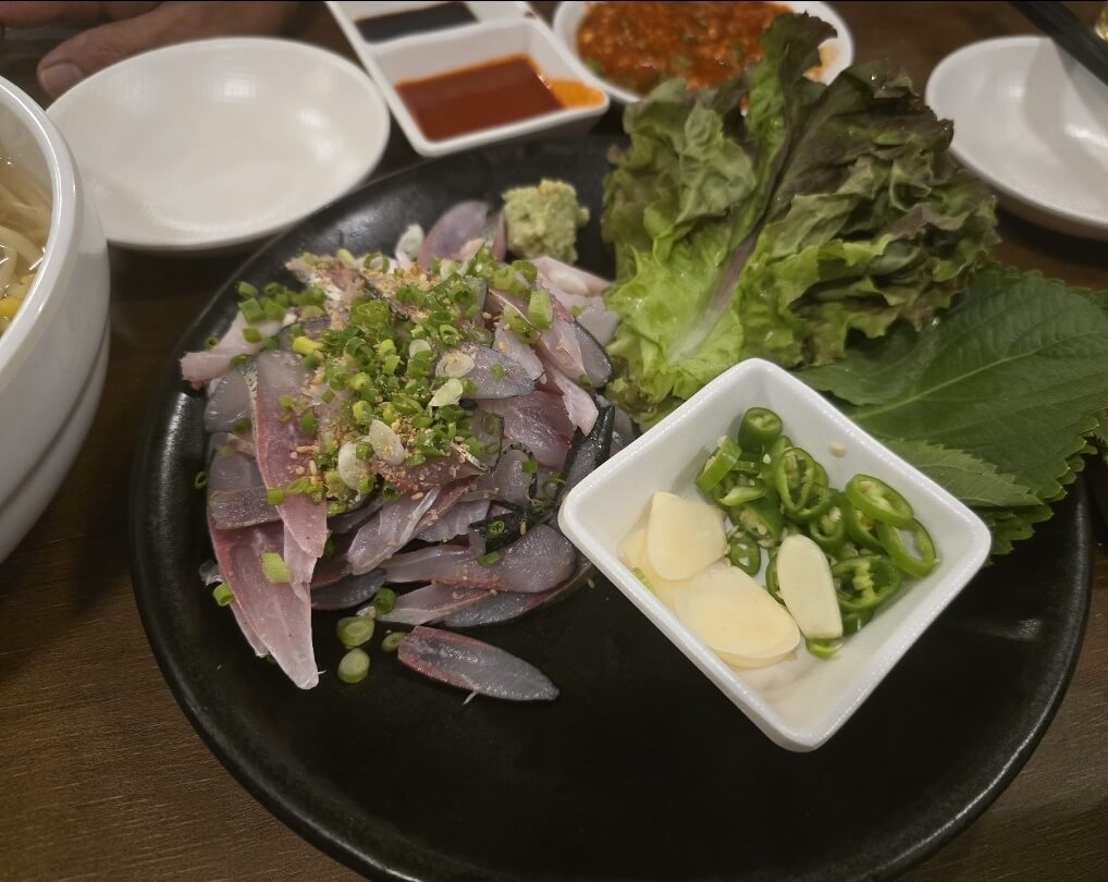 전어회사진