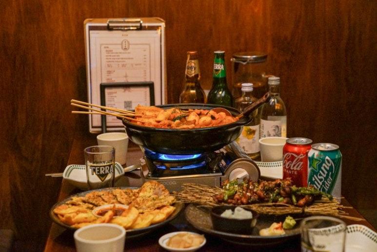 홍대 힙한 막걸리집 '몽주막'