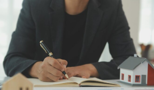 용도지역 제도의 개념과 토지 이용 규제의 기본 원리 설명