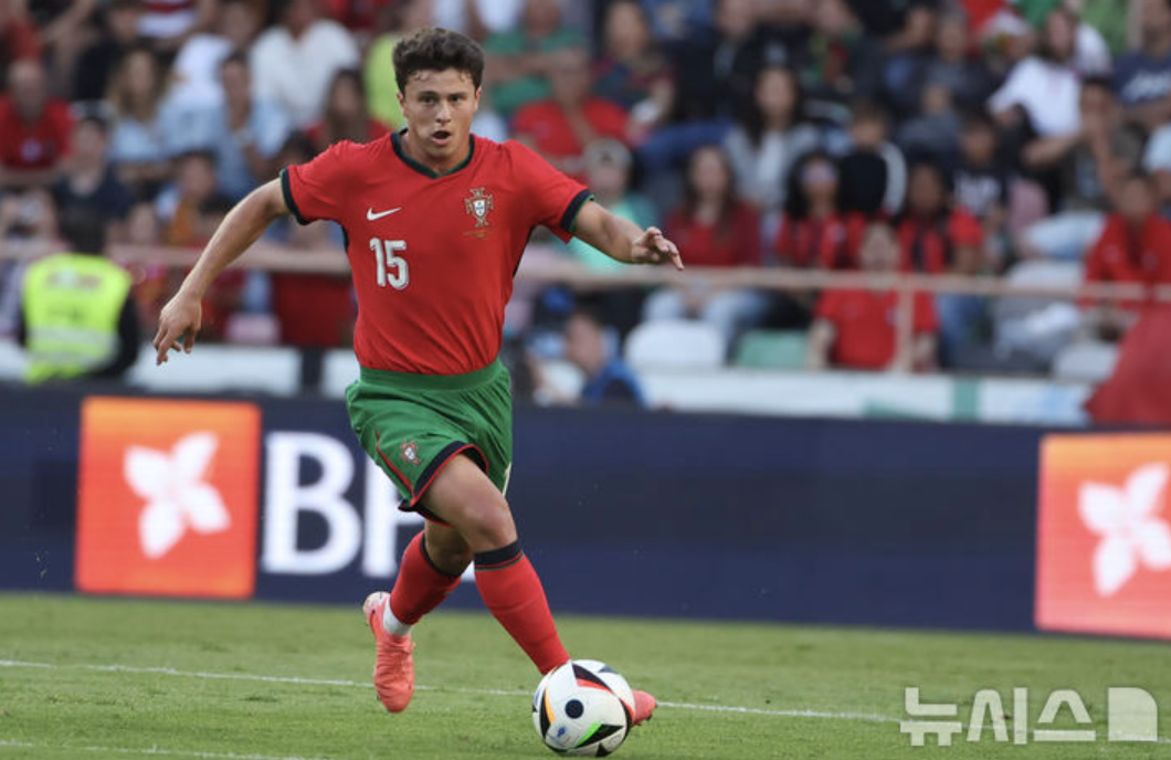 PSG 여름이적시장 최고 이적료 공동 2위 '주앙 네베스' (사진출처.뉴시스)