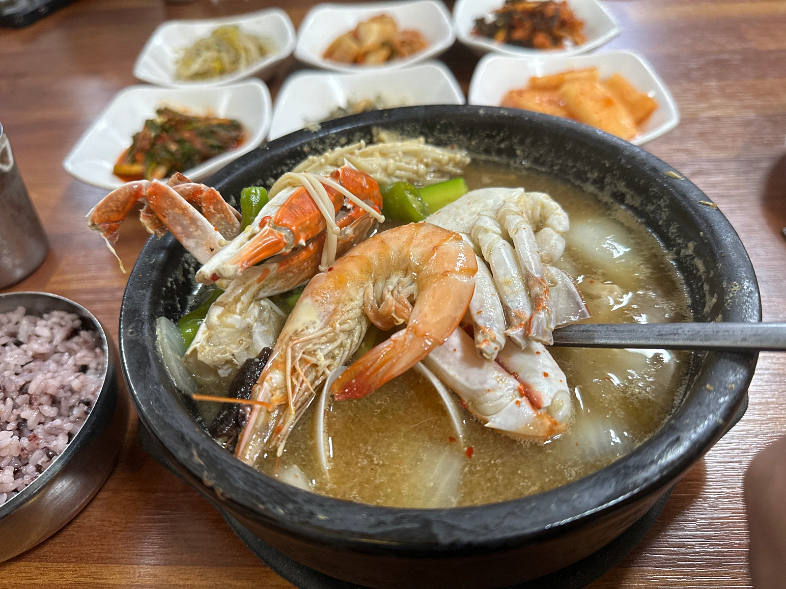 제주 서귀포 맨도롱 해장국 해물된장뚝배기