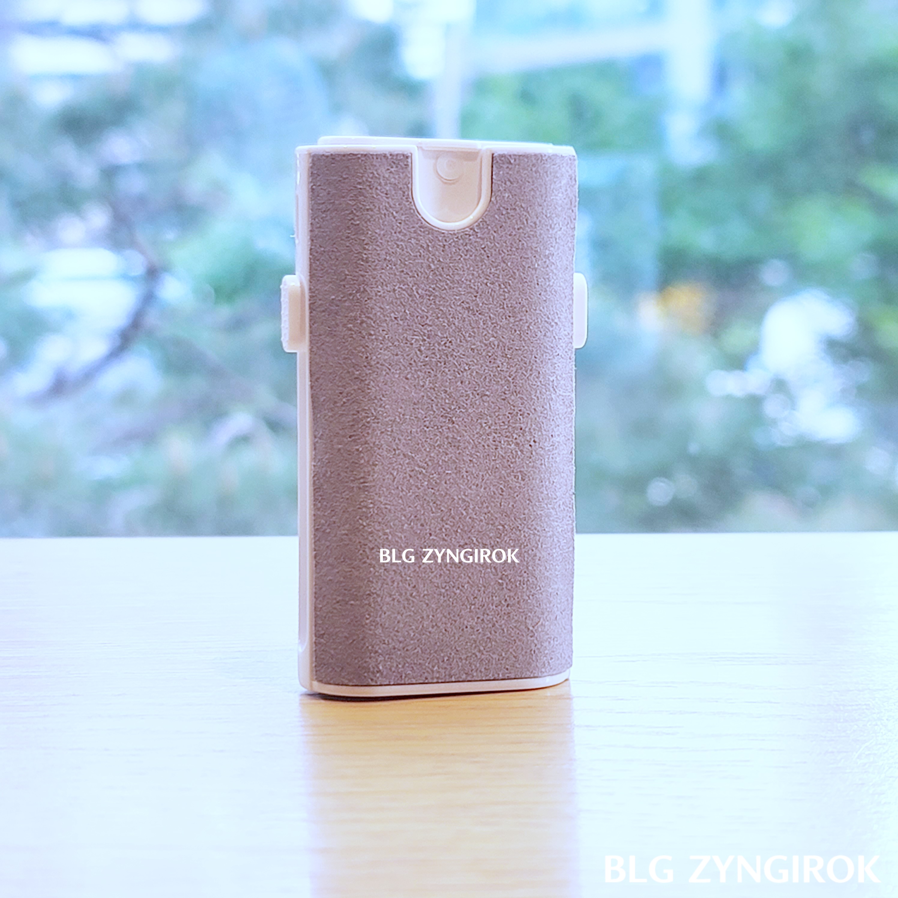 Multifunctional Cleaning Kit가 세워져 있다.