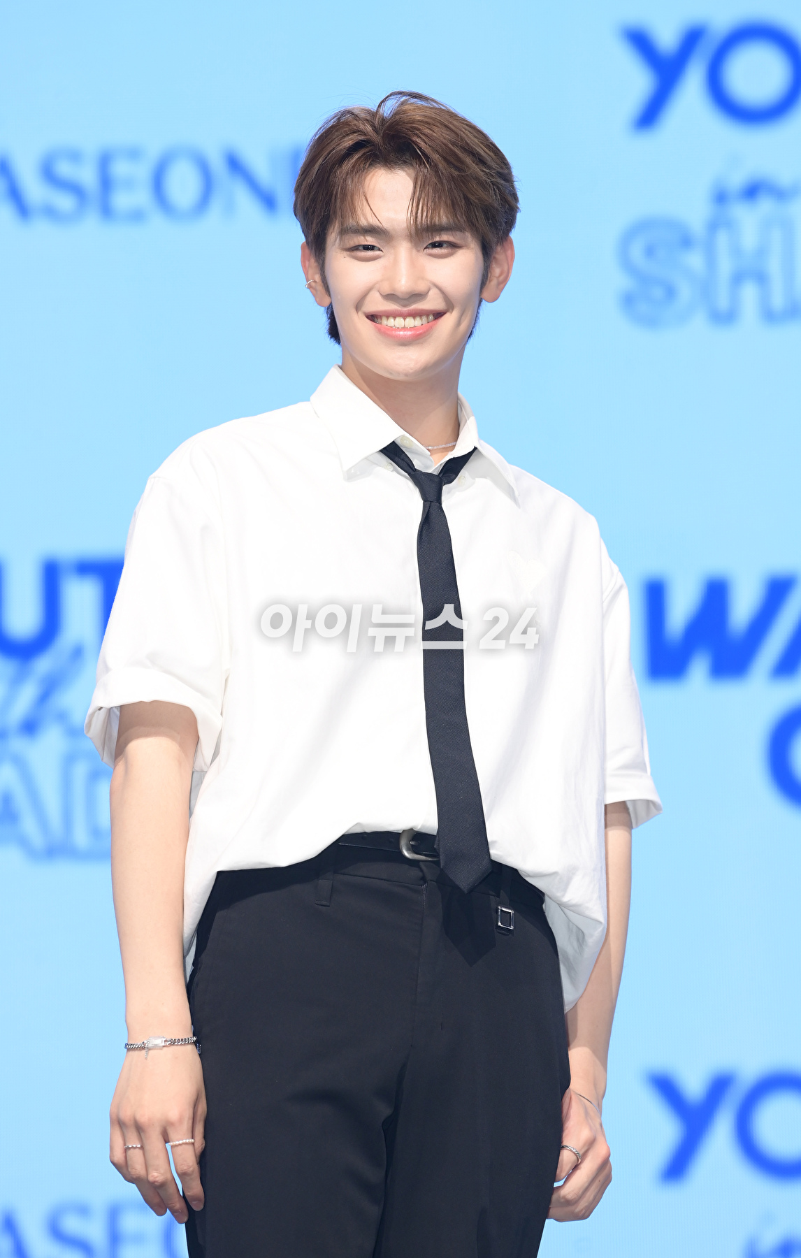 그룹 제로베이스원 김태래가 10일 오후 서울 광진구 광장동 예스24라이브홀에서 열린 제로베이스원(ZEROBASEONE) 데뷔 쇼케이스에 참석하고 있다. [사진=정소희 기자]