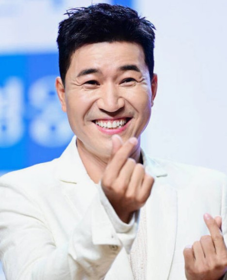 가수 김종민 11살연하 여자친구와 내년결혼 공개