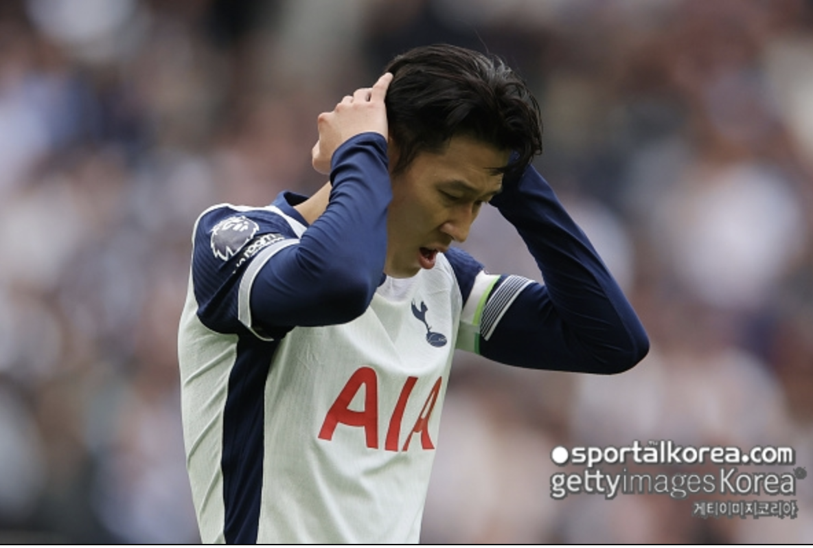 토트넘 홈경기에서 펼쳐진 북런던더비에서 아스널에게 0:1로 패배한 토트넘 손흥민
