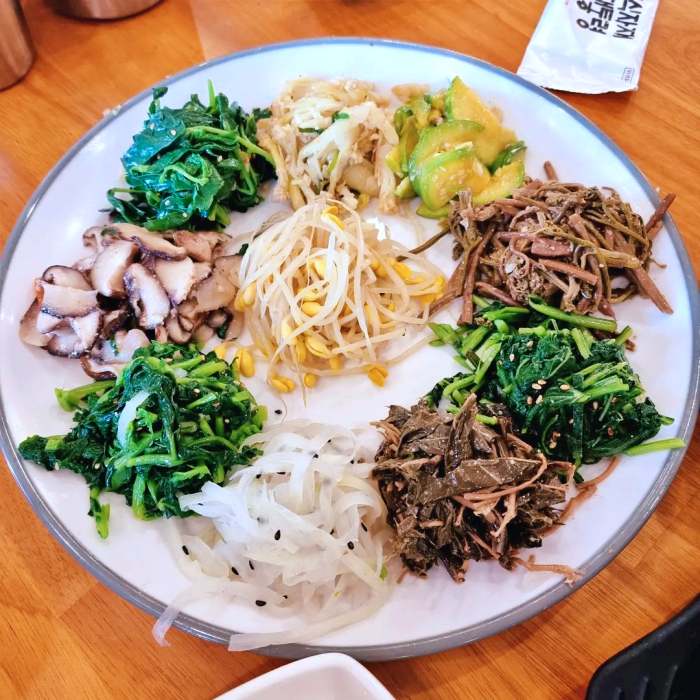 식객 허영만 백반기행 안재모 편 산채 보리 비빔밥 직화 코다리구이 도토리묵 녹두전 털레기 고양 서삼릉 원당 맛집 소개