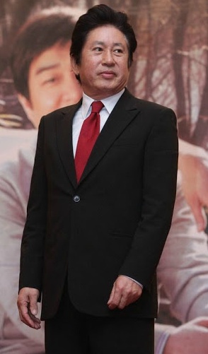 김용건/