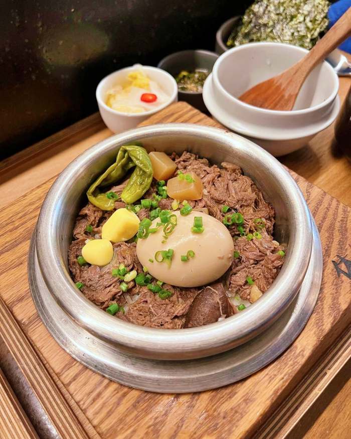 토요일은 밥이좋아 한남동 이태원 트러플 버섯 솥밥 맛집 통영 굴솥밥 해산물솥밥 반건조 생선솥밥 버터장조림솥밥 서울 핫플 6미 토밥 좋아 추천 방송정보