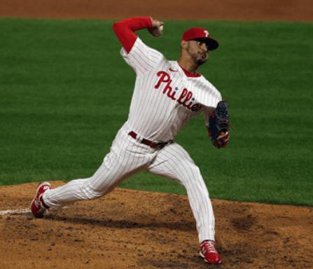 필라델피아 시절의 벨라스케즈 투구동작