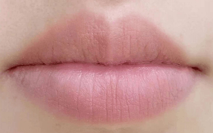 틴트 입술문신 전 입술 모습